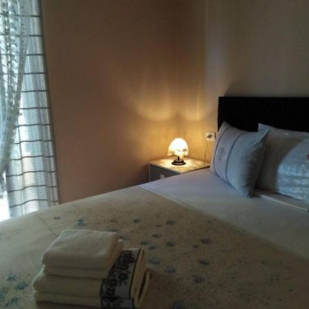 Jelena'S Luxury Apartments Sarande Ngoại thất bức ảnh