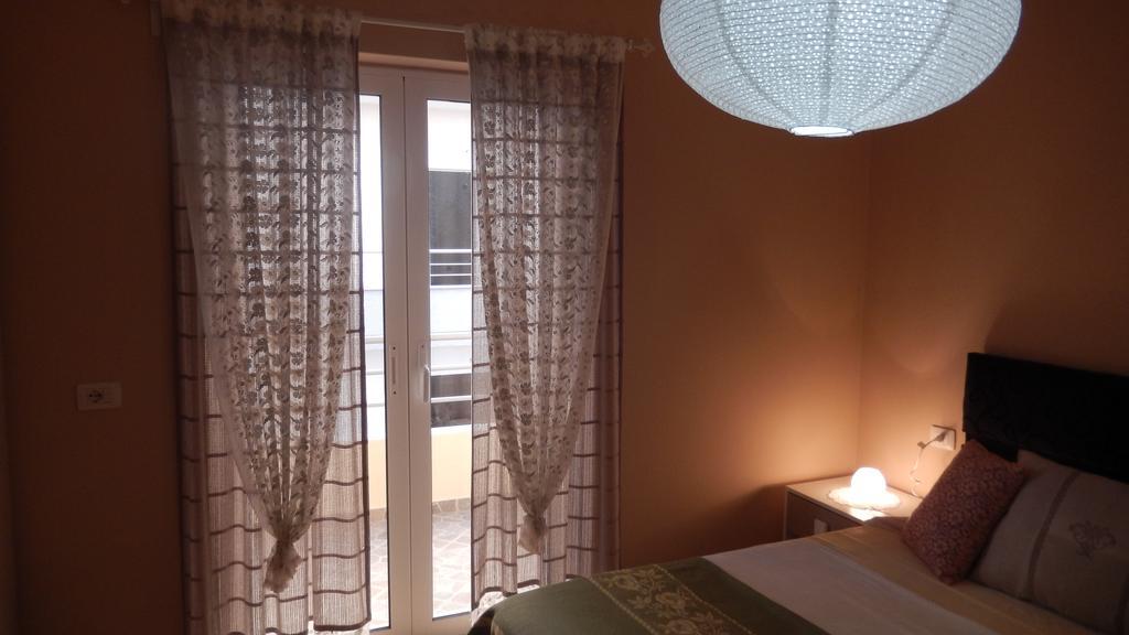 Jelena'S Luxury Apartments Sarande Ngoại thất bức ảnh