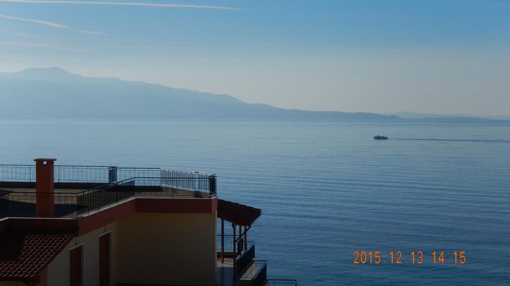 Jelena'S Luxury Apartments Sarande Ngoại thất bức ảnh