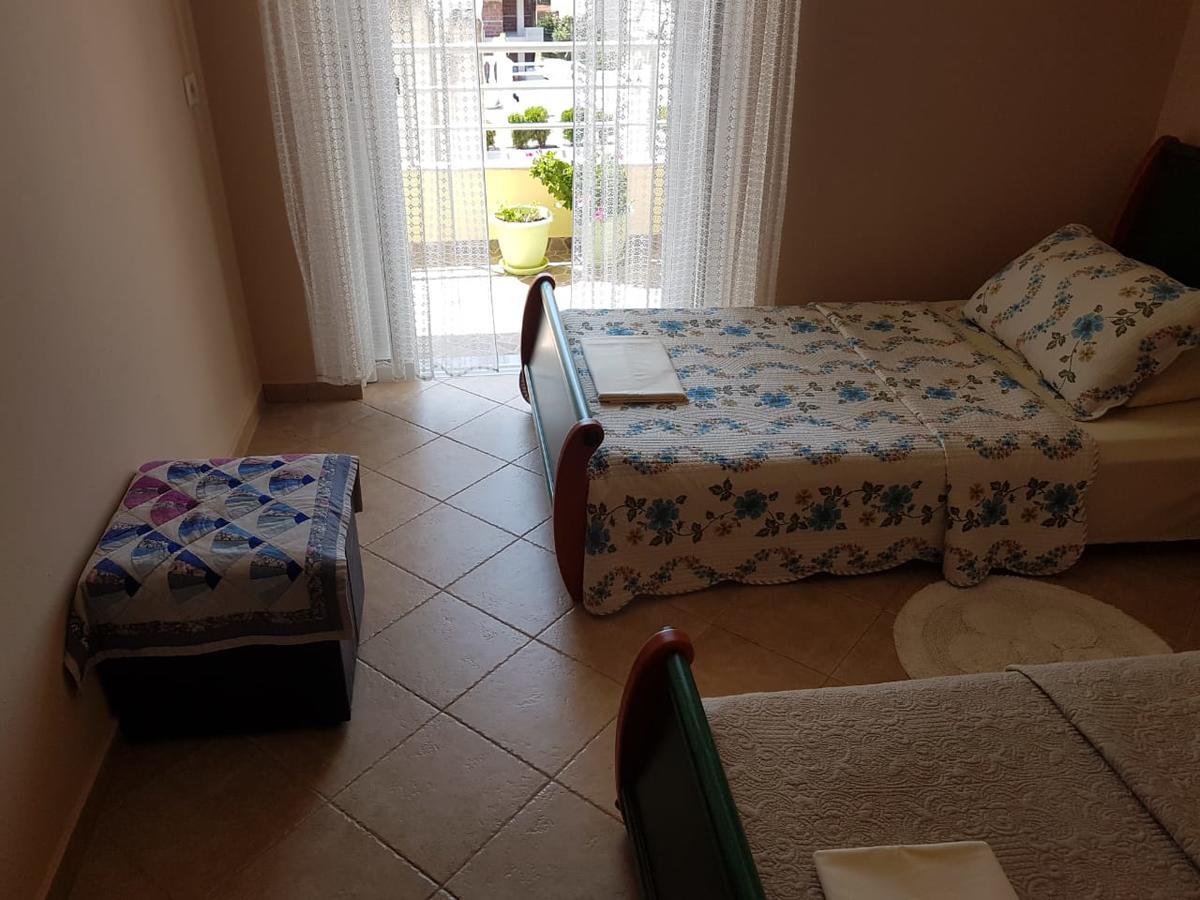 Jelena'S Luxury Apartments Sarande Ngoại thất bức ảnh